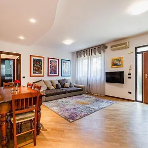  Appartamento *vivere In Arte* Near Theairport